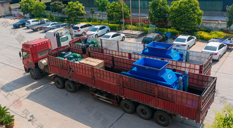 �ԃr�ȸߵĽ�����ʯ��ɰ�C�O��