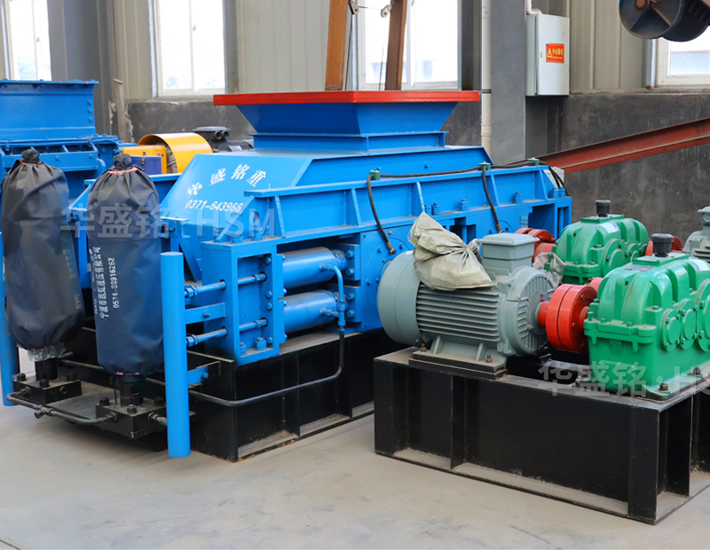 處理鵝卵石河卵石的對輥破碎機(jī)需要多少錢一臺(tái)